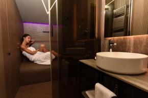 Rosa Salva Suites